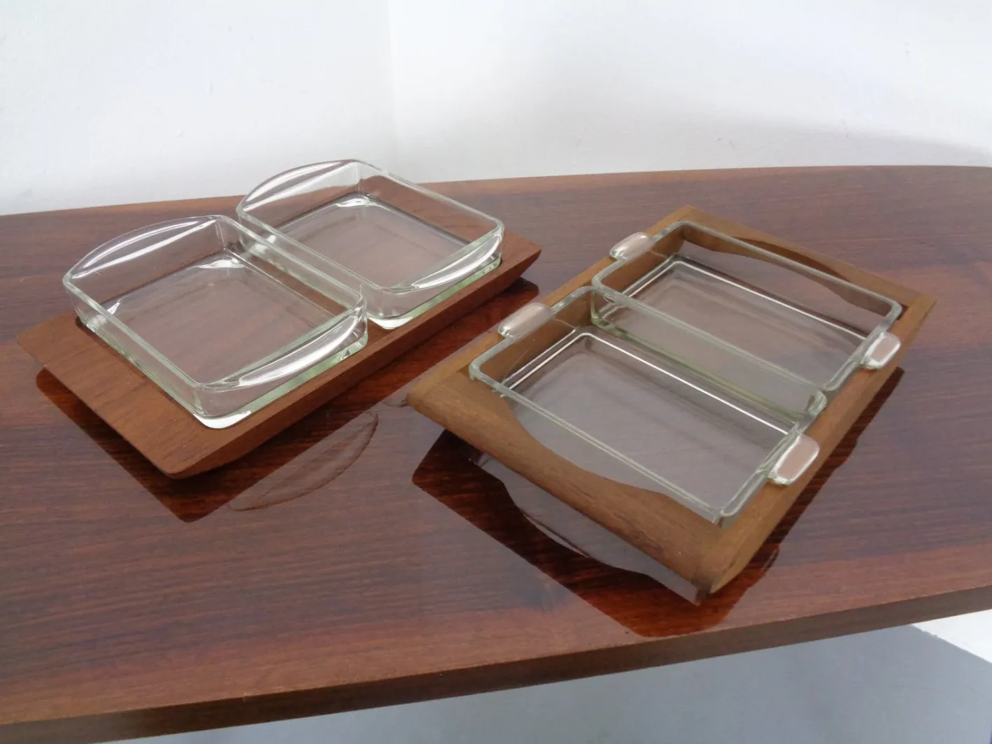Dänisches Siam Teak Tablett mit Glasschalen von Artiform, 1960er, 2er Set