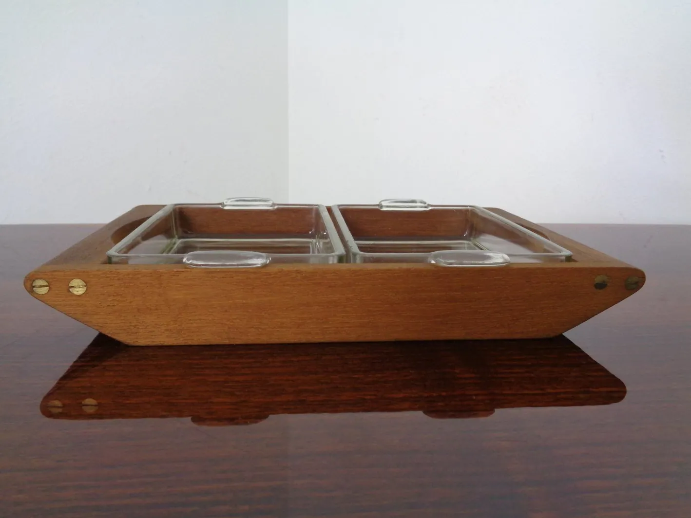 Dänisches Siam Teak Tablett mit Glasschalen von Artiform, 1960er, 2er Set