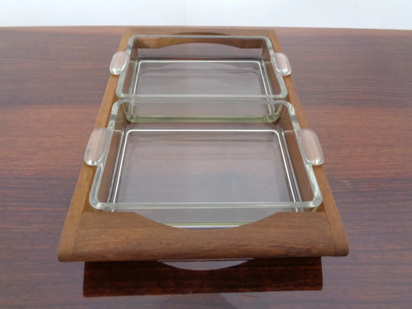 Dänisches Siam Teak Tablett mit Glasschalen von Artiform, 1960er, 2er Set