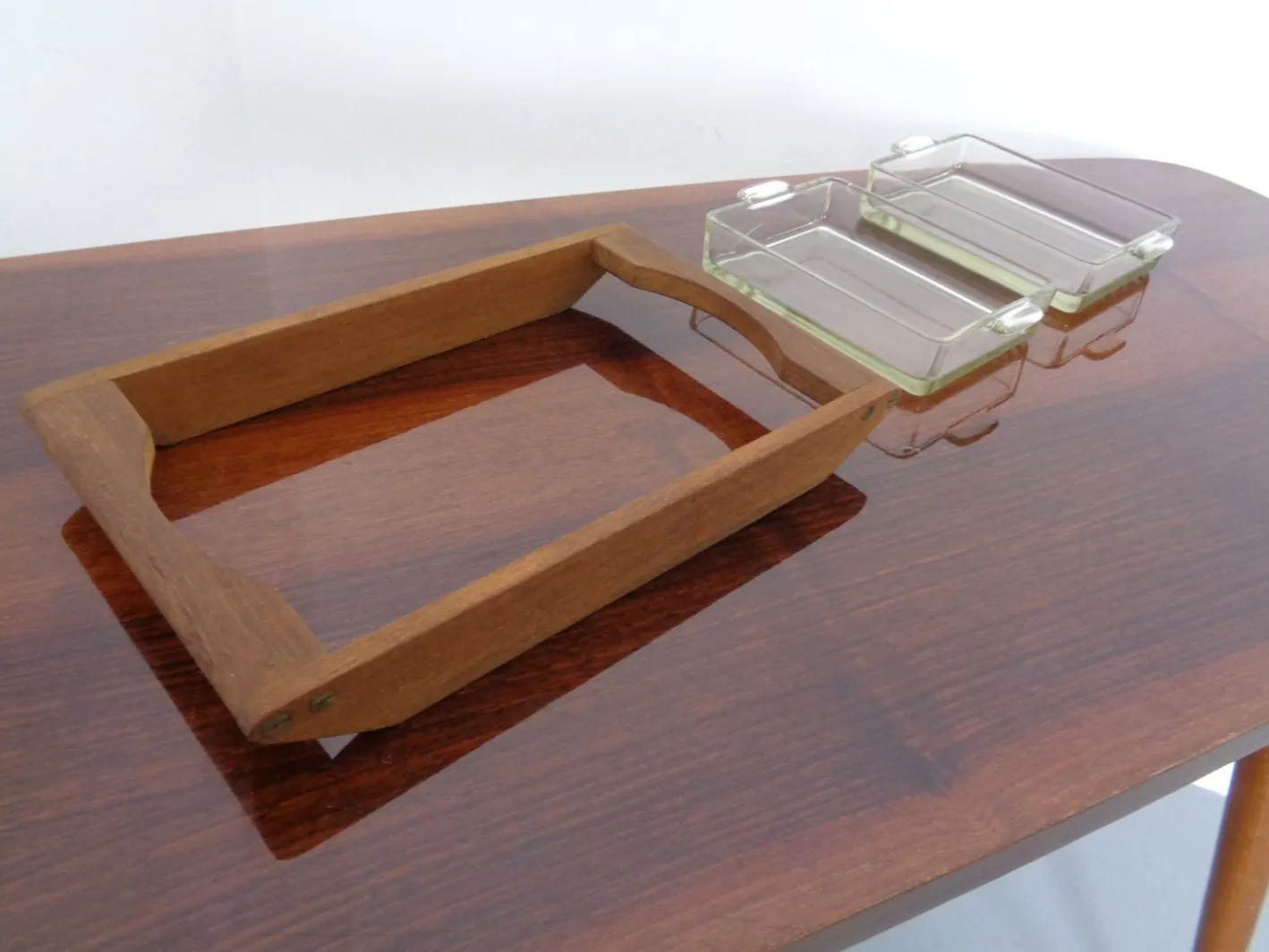 Dänisches Siam Teak Tablett mit Glasschalen von Artiform, 1960er, 2er Set