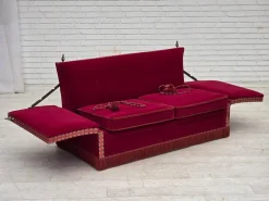 Dänisches 2-Sitzer Sofa aus rotem Velours, 1970er