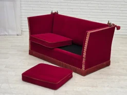 Dänisches 2-Sitzer Sofa aus rotem Velours, 1970er
