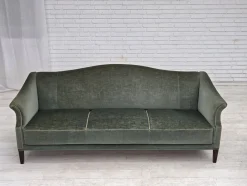 Dänisches 3-Sitzer Sofa in Grünem Möbel Velours, 1960er