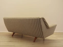 Dänisches Sofa in Beige, 1970er
