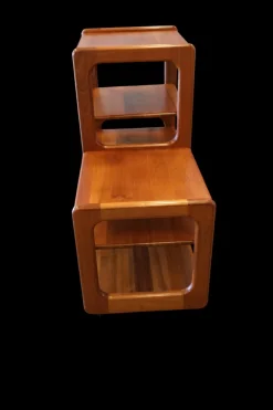 Dänisches Vintage Bücherregal aus Teak von Dyrlund, 1960er
