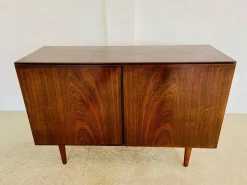 Dänisches Vintage Palisander Sideboard von Gunni Omann, 1960er