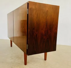 Dänisches Vintage Palisander Sideboard von Gunni Omann, 1960er