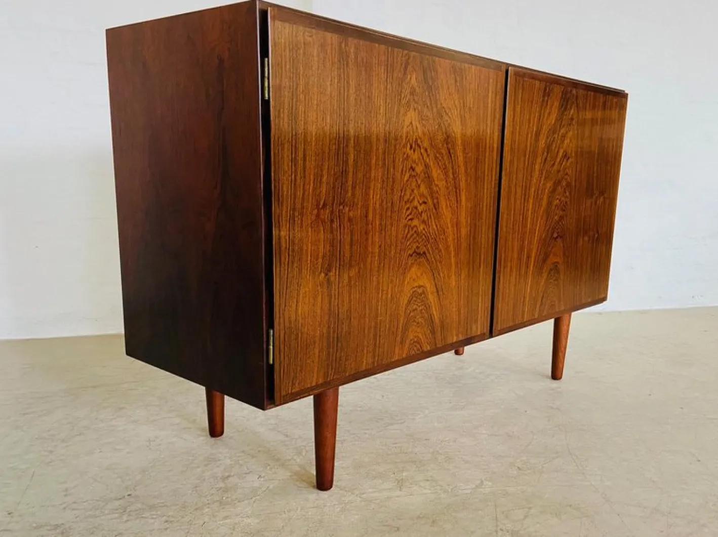 Dänisches Vintage Palisander Sideboard von Gunni Omann, 1960er
