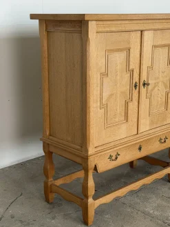Dänisches Vintage Sideboard aus Eiche von Henning Kjærnulf, 1960er