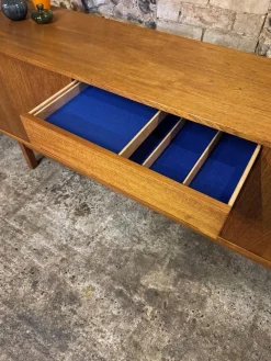Dänisches Vintage Sideboard aus Teak von Nils Jonsson für Troeds, 1960er