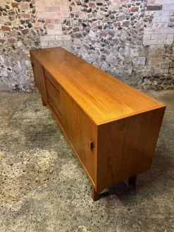 Dänisches Vintage Sideboard aus Teak von Nils Jonsson für Troeds, 1960er