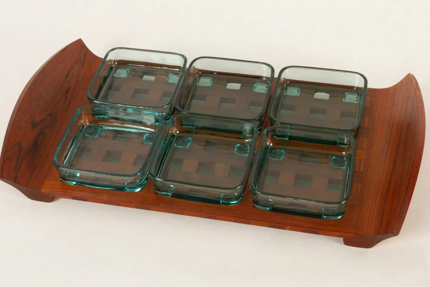 Dänisches Vintage Tablett aus Teak & Glas von Jens Quistgaard für IHQ Dansk Designs, 1960er