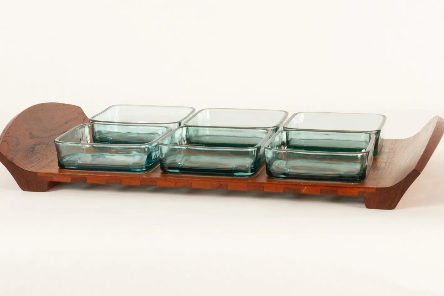 Dänisches Vintage Tablett aus Teak & Glas von Jens Quistgaard für IHQ Dansk Designs, 1960er