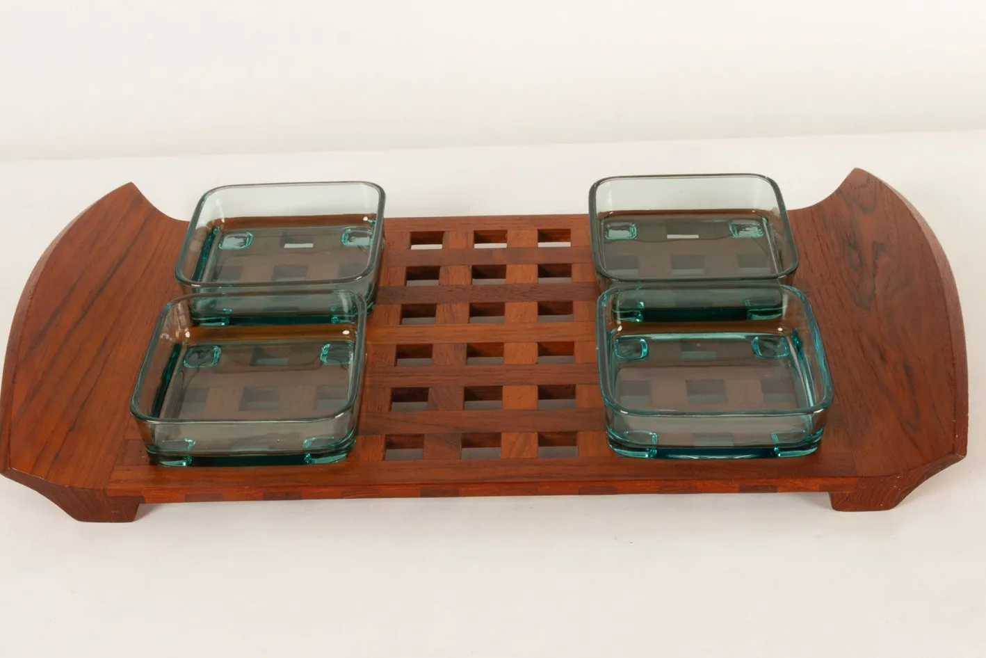 Dänisches Vintage Tablett aus Teak & Glas von Jens Quistgaard für IHQ Dansk Designs, 1960er