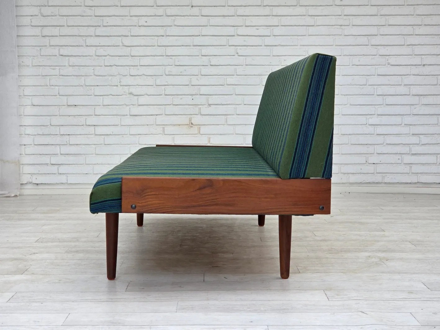 Dänisches Vintage Tagesbett aus Wolle & Teakholz, 1970er