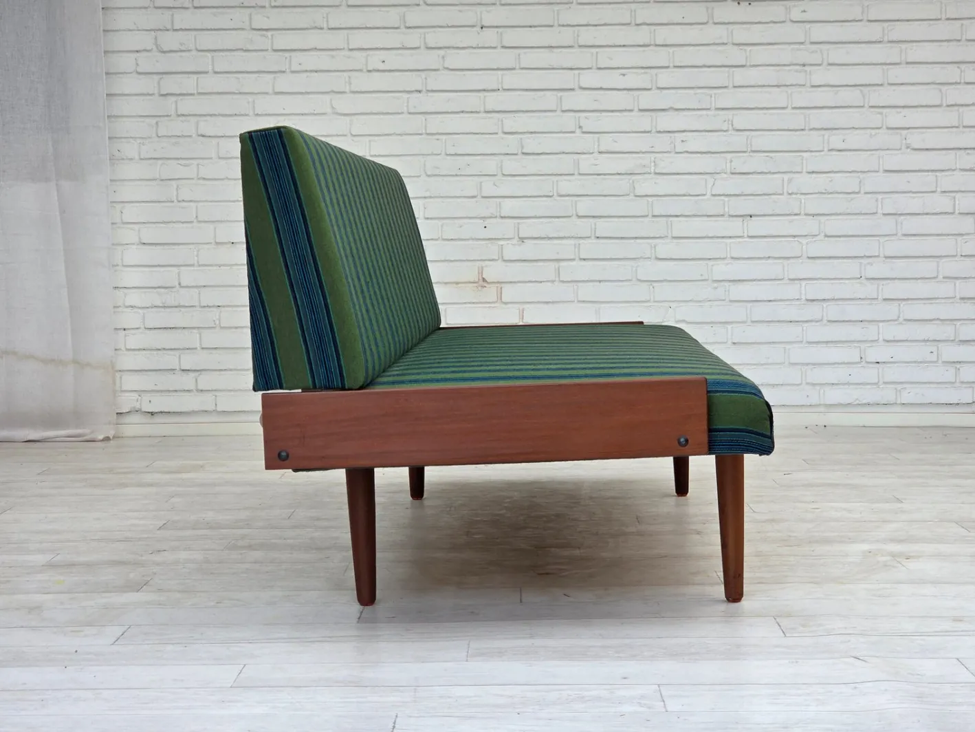 Dänisches Vintage Tagesbett aus Wolle & Teakholz, 1970er