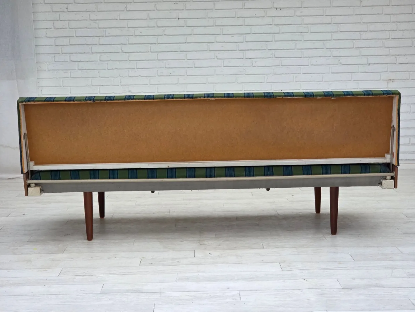 Dänisches Vintage Tagesbett aus Wolle & Teakholz, 1970er
