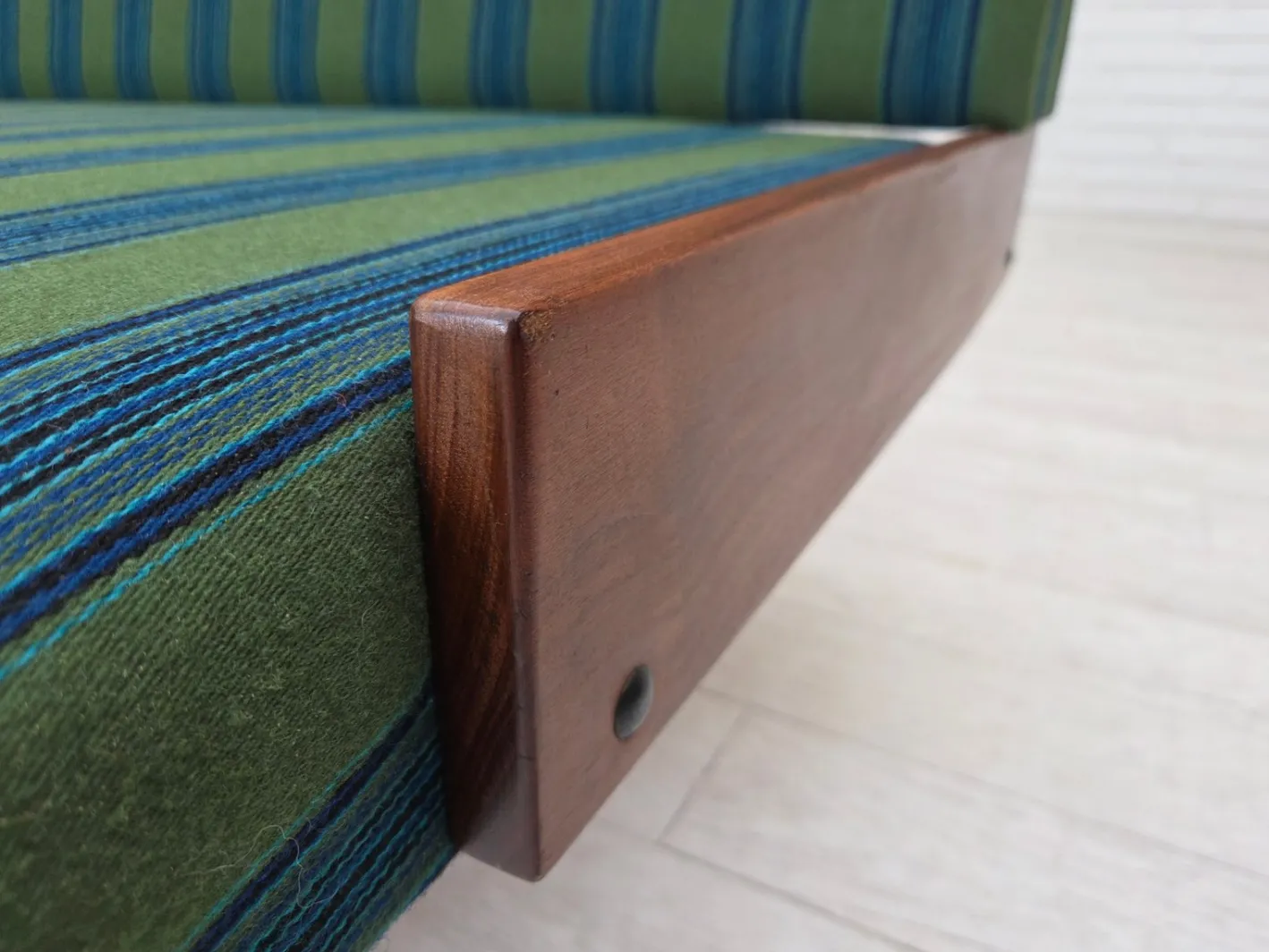 Dänisches Vintage Tagesbett aus Wolle & Teakholz, 1970er