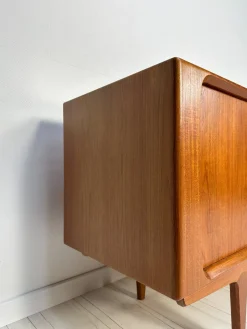 Dänisches Vintage Teak Sideboard von Bernhard Pedersen & Son, 1960er