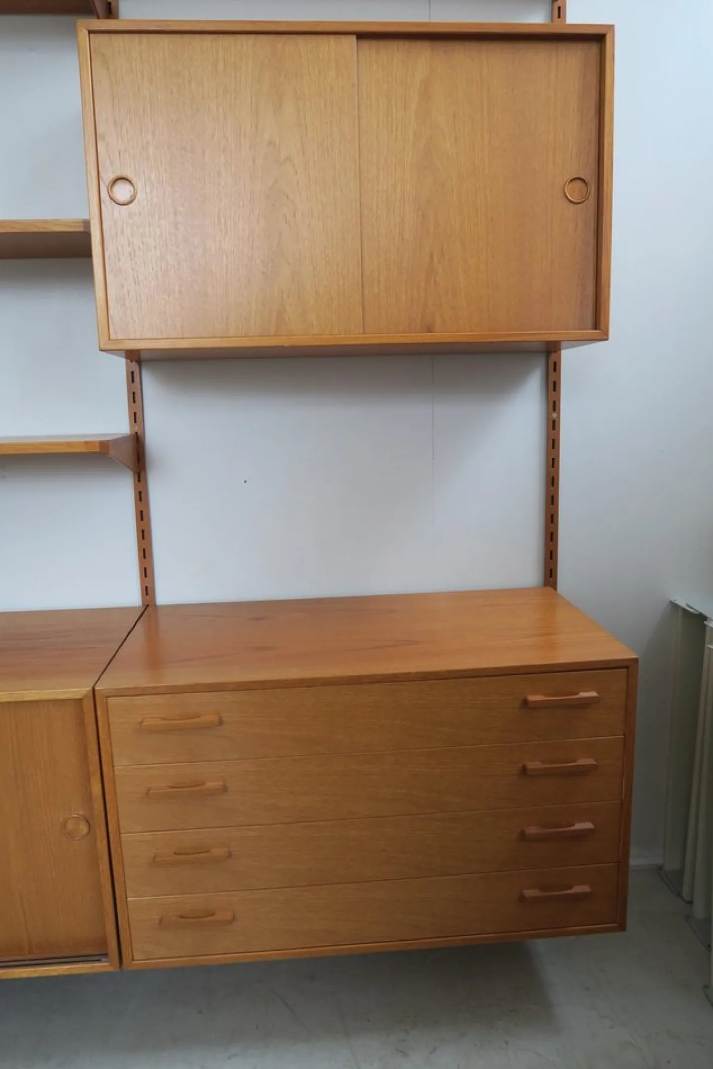 Dänisches Wandregal aus Teak von FM Møbler, 1960er