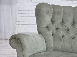 Dänisches Zwei-Sitzer Sofa in Hellgrünem Möbel Velours, 1960er