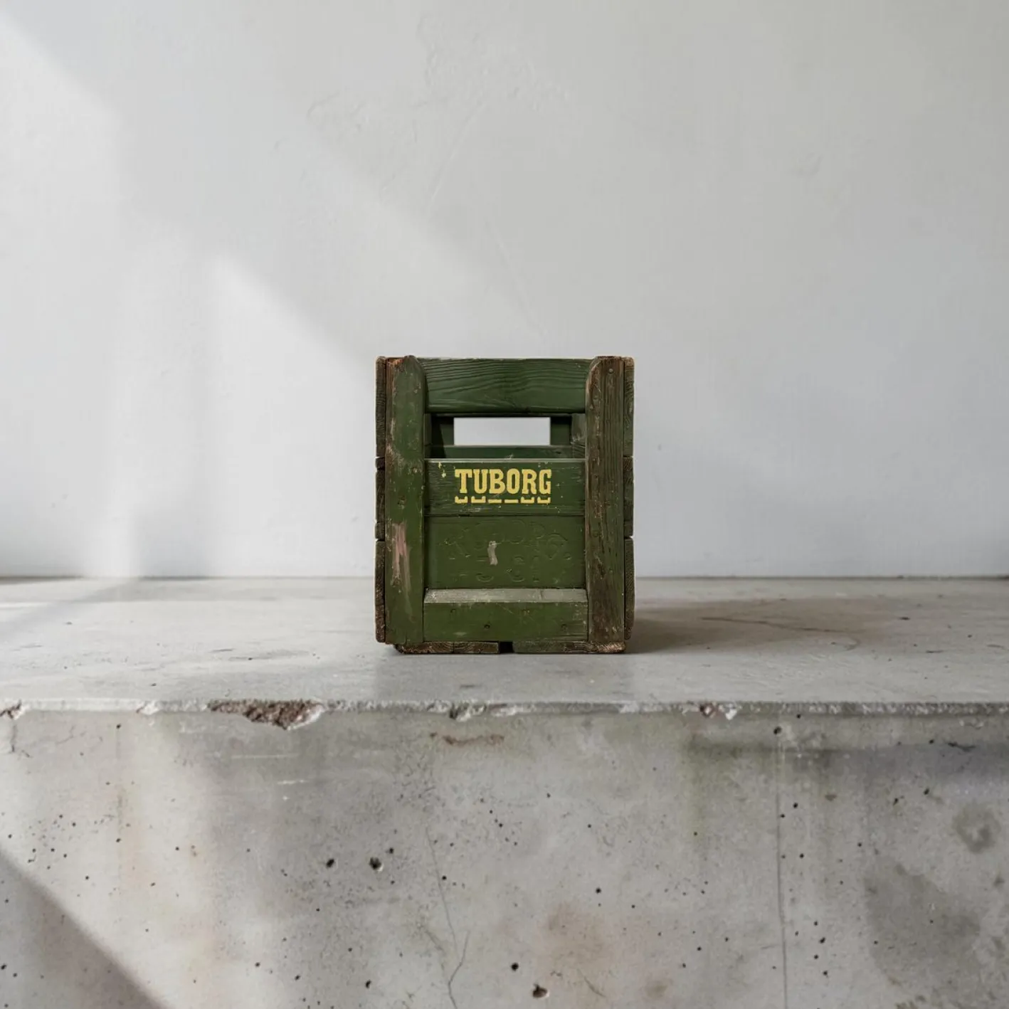 Dänische Tuborg Bierkiste aus lackiertem Kiefernholz, Dänemark, 1950er-1960er