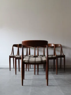 Dänische Vintage Esszimmerstühle aus Teak von Johannes Andersen für Uldum Møbelfabrik, 1960er, 6er Set