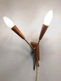 Dänische Vintage Wandlampe aus Teak & Messing, 1960er