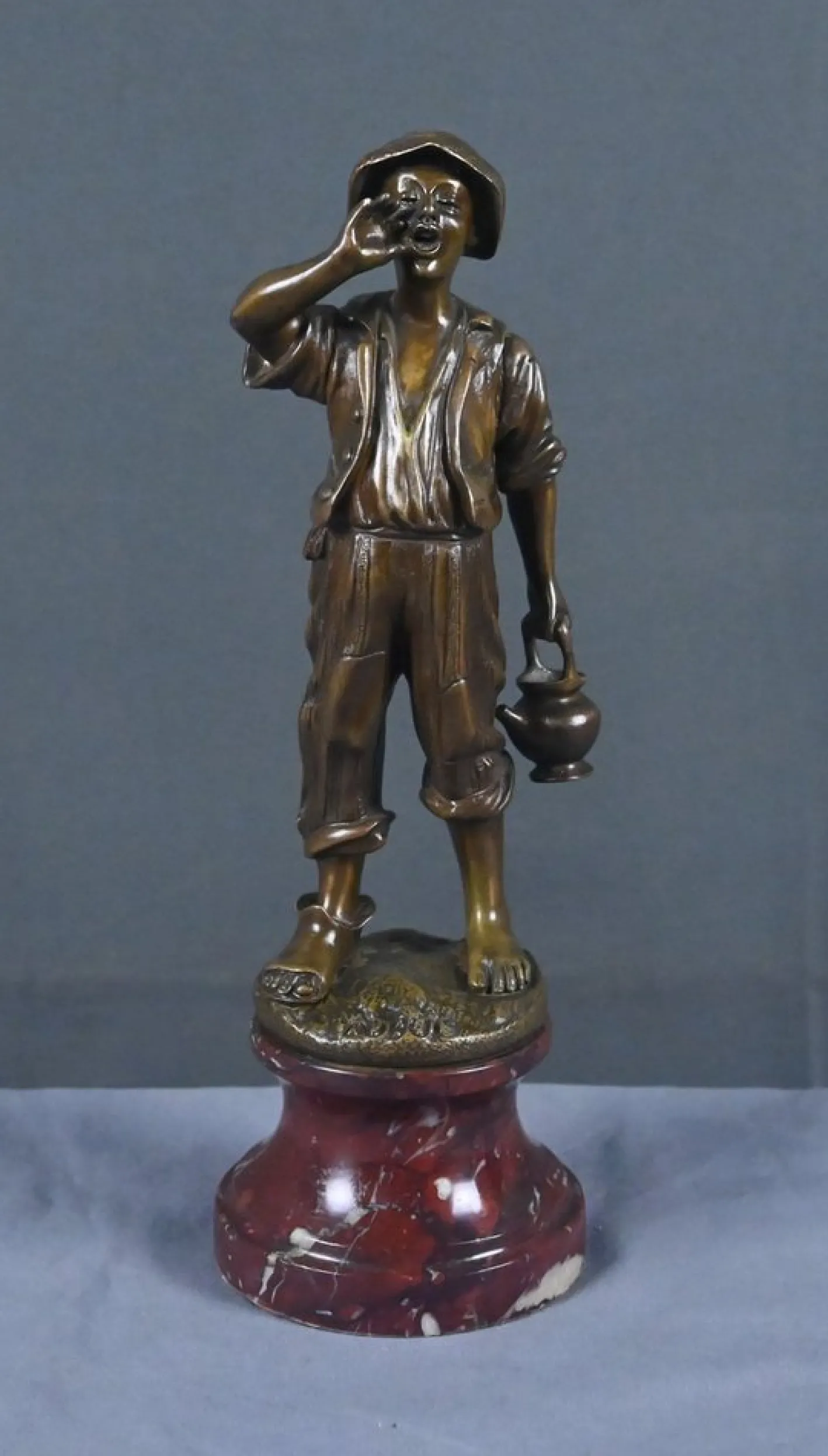 Dubois, der kleine Wasserträger aus Bronze, spätes 19. Jh