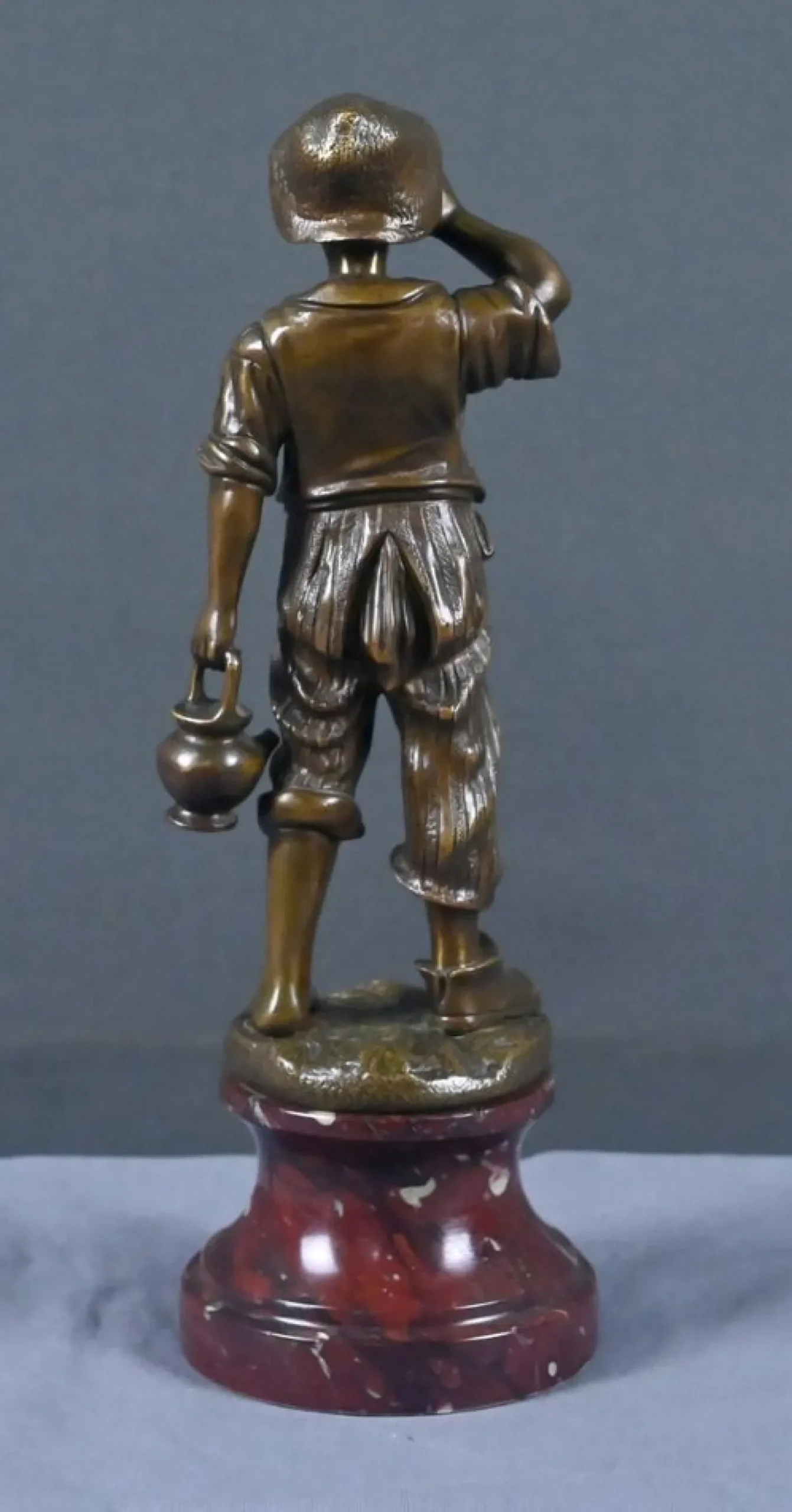 Dubois, der kleine Wasserträger aus Bronze, spätes 19. Jh