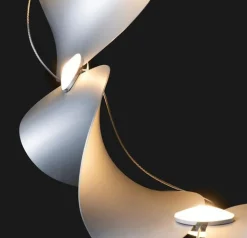 Dune 12 Curve Kronleuchter aus Aluminium mit silber eloxiertem Finish von Moss Objects