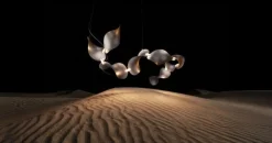 Dune 12 Curve Kronleuchter aus Aluminium mit silber eloxiertem Finish von Moss Objects