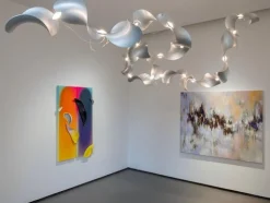 Dune 12 Curve Kronleuchter aus Aluminium mit silber eloxiertem Finish von Moss Objects