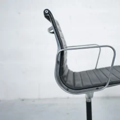 EA 108 Aluminium Chairs Set von Charles & Ray Eames für Herman Miller, 1960er