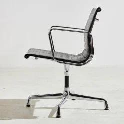 EA108 Büro Drehstuhl von Charles & Ray Eames für Vitra, 2000er