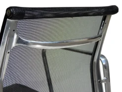 EA 108 Drehstuhl von Charles & Ray Eames für ICF De Padova