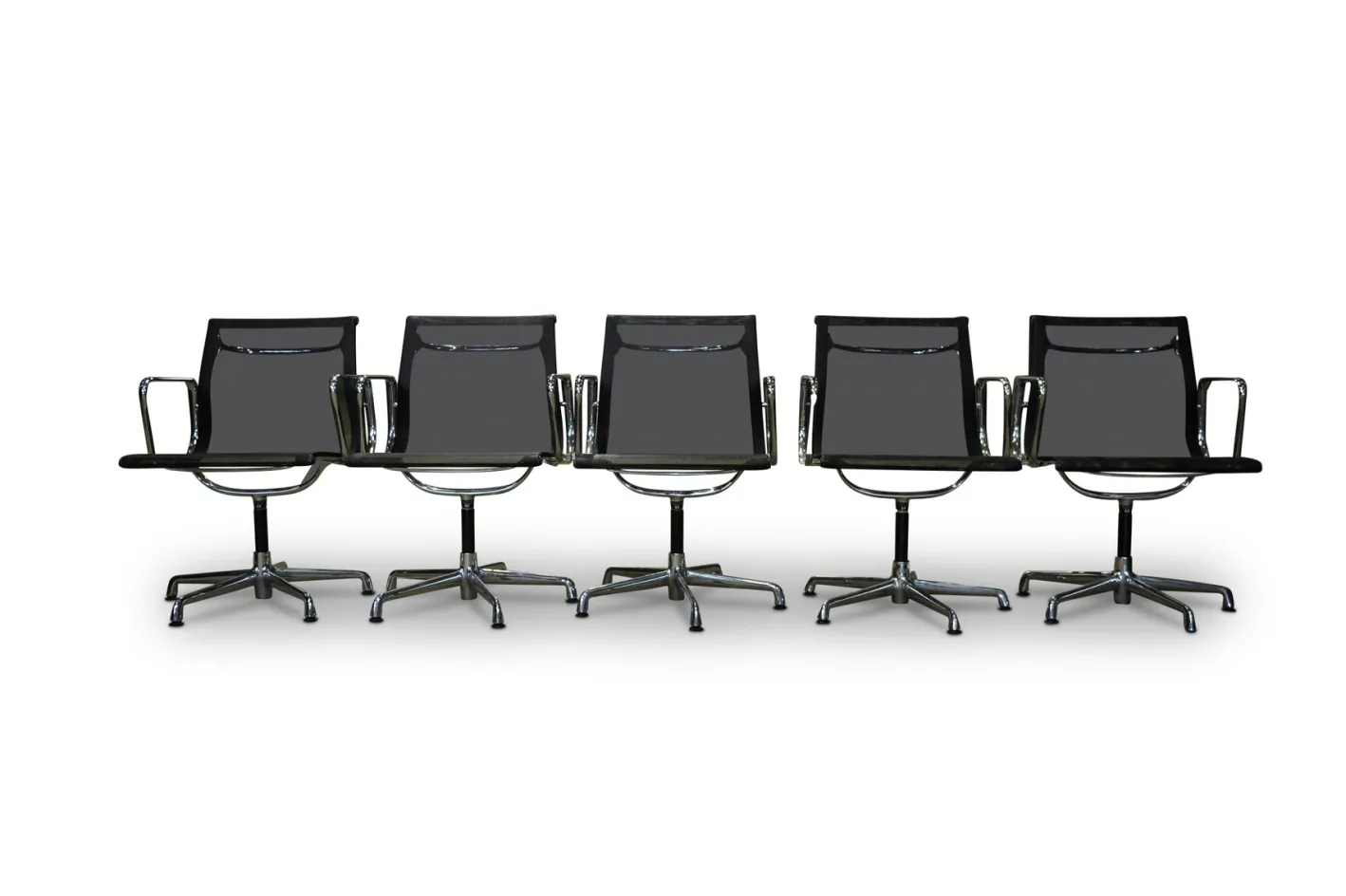 EA108 Drehstuhl von Charles & Ray Eames für ICF De Padova, 1990er
