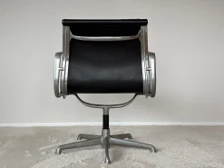 EA208 Soft Pad Chair von Charles & Ray Eames für ICF De Padova, 1973
