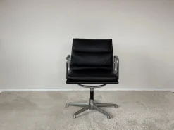 EA208 Soft Pad Chair von Charles & Ray Eames für ICF De Padova, 1973