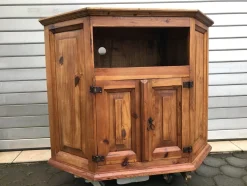 Eckkommode aus Holz, 1970er
