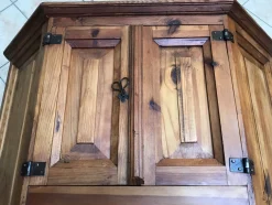 Eckkommode aus Holz, 1970er