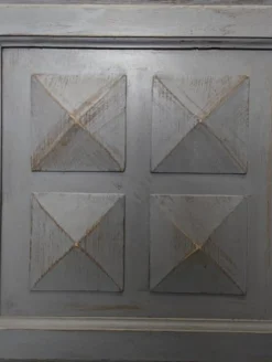 Eckschränke mit Zierleiste, 2er Set