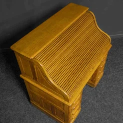 Edwardianischer Schreibtisch aus Eiche mit Rolltür