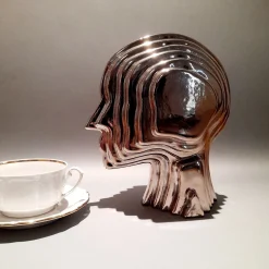 Edward Keramik Skulptur in Platin von Francesco Bellazecca