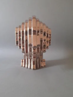 Edward Keramik Skulptur in Platin von Francesco Bellazecca