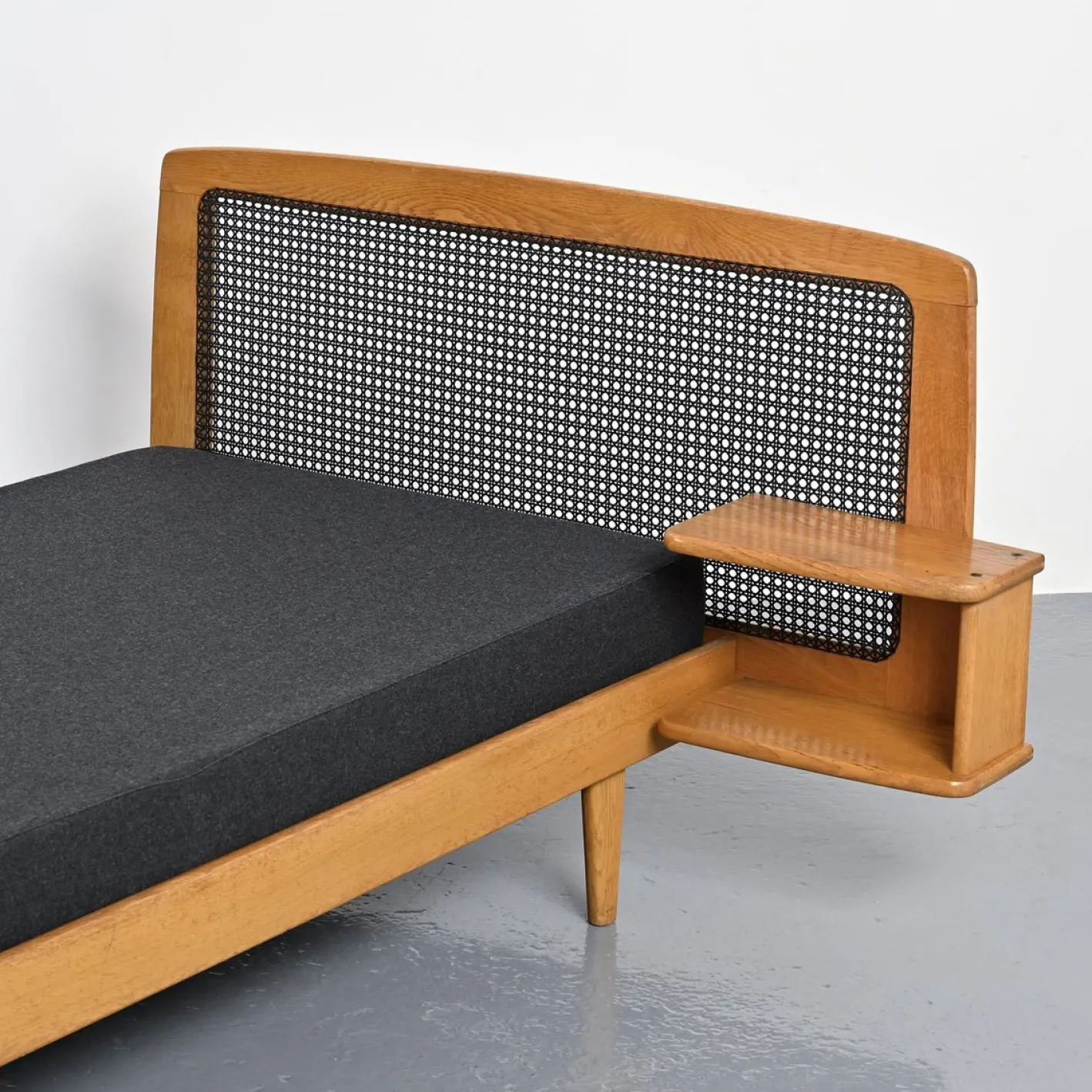 Einzelbett von Roger Landault für Ligne Roset, France, 1965