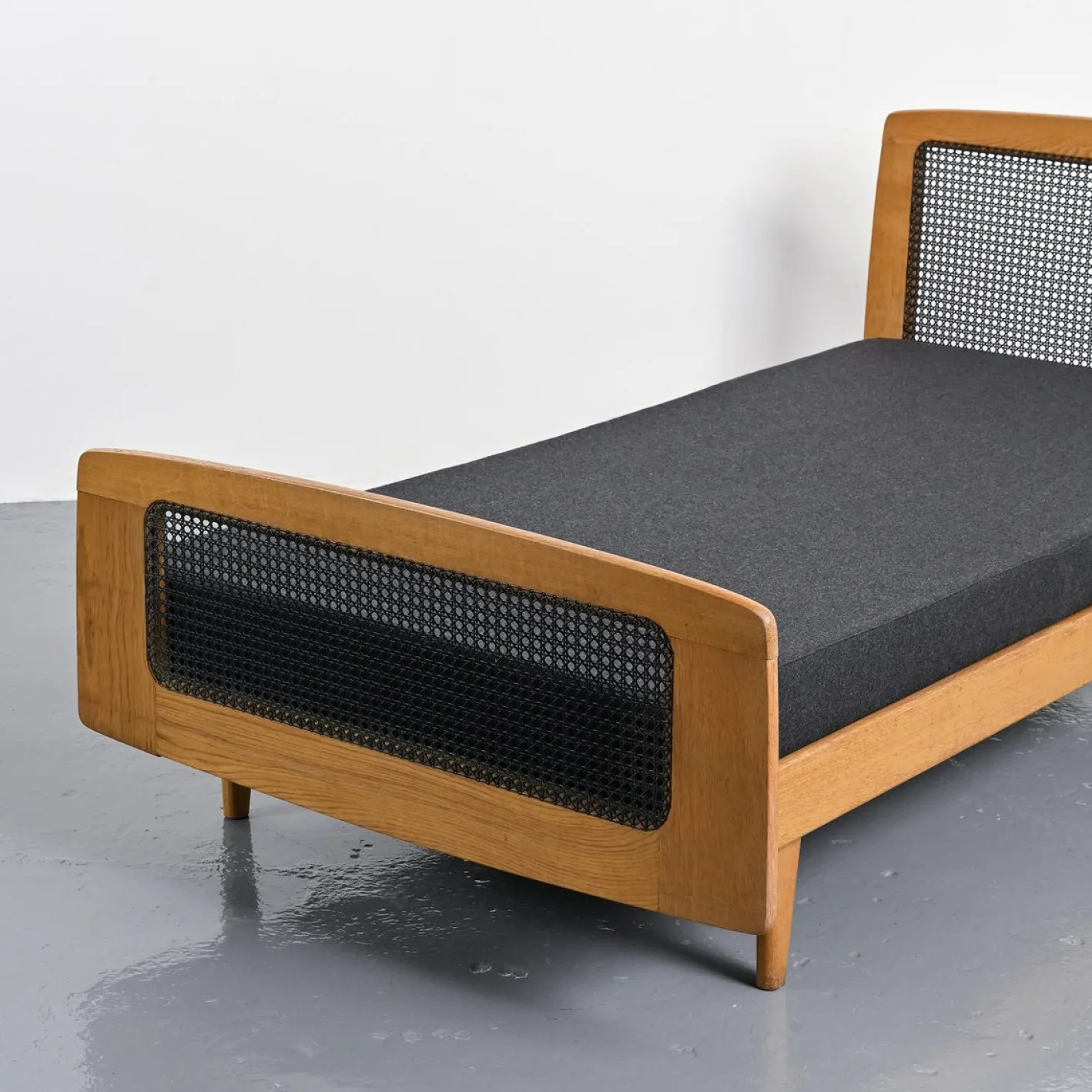 Einzelbett von Roger Landault für Ligne Roset, France, 1965