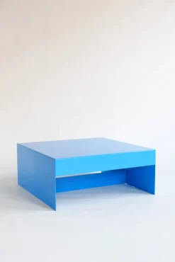 Eisblauer Single Form Couchtisch von & New