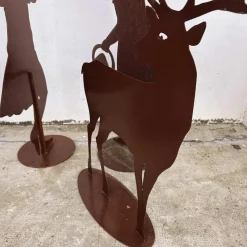 Eiserne Silhouetten von Kindern und Hirschen, 4 . Set