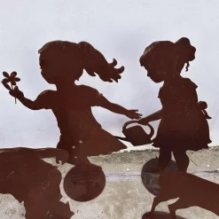 Eiserne Silhouetten von Kindern und Hirschen, 4 . Set